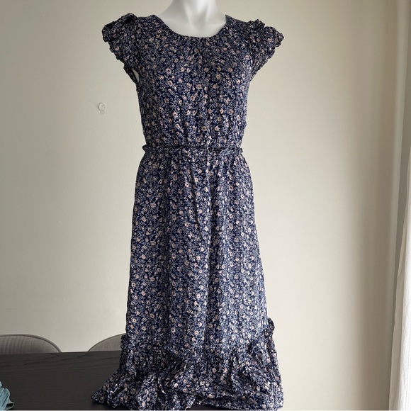 Universal Thread Dresses & Skirts - Universal Thread Floral Midi Dress